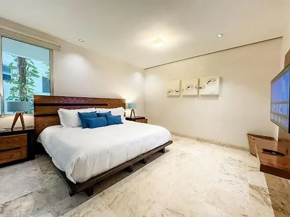 Luxury Poolfront 2br Ocean View Club Apartamento *