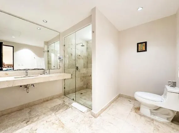 Luxury Poolfront 2br Ocean View Club Apartamento *